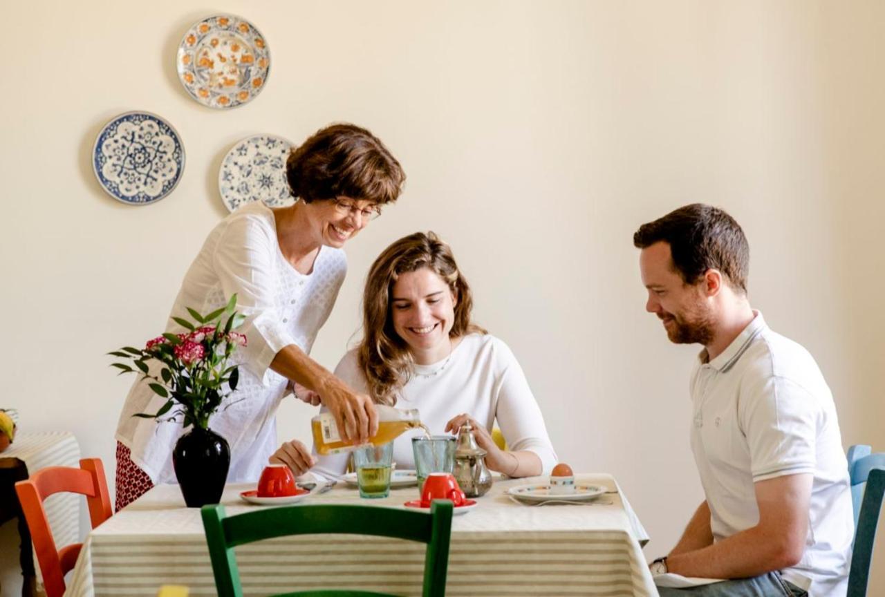 Le Vecchie Persiane - Bed & Breakfast Диано-д'Альба Экстерьер фото