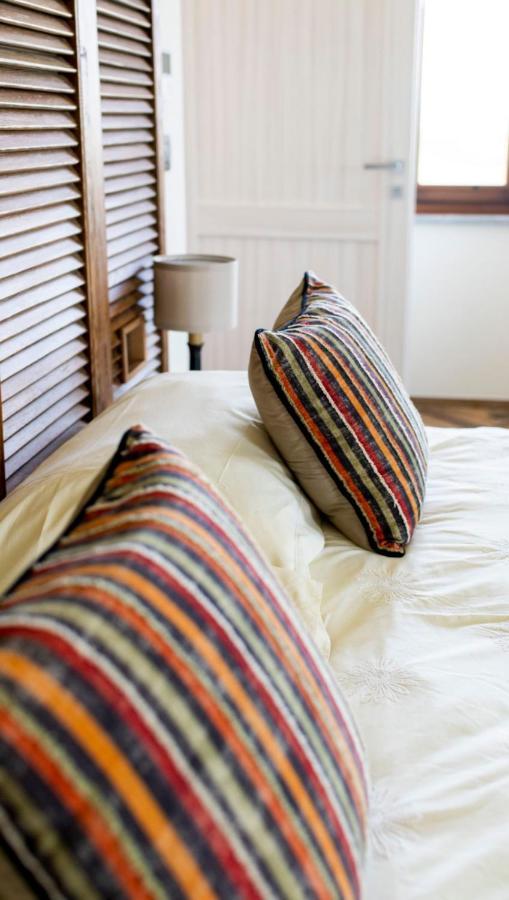 Le Vecchie Persiane - Bed & Breakfast Диано-д'Альба Экстерьер фото